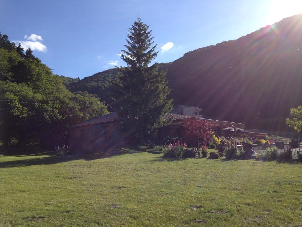 Aux 500 Diables Eco Lodge - Hotel Chambon-sur-Lac Exterior foto